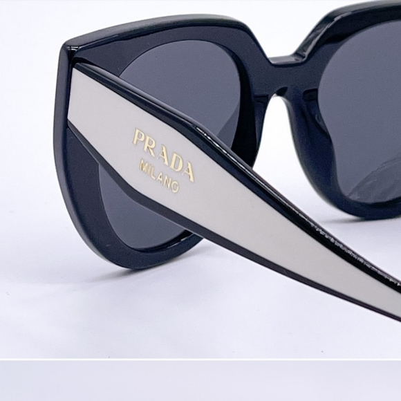 Prada glasses - Picture 3 of 5